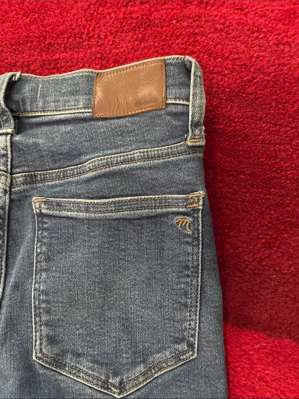 Madewell Skinny Jeans in Faded Blue - Picture 3 of 4